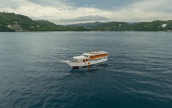 Boat image, Open Trip 3D2N by DevitaR Luxury Phinisi, Komodo Open Trips