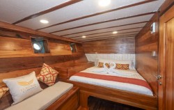 Superior Cabin,Komodo Open Trips,Open Trip 3D2N by Elrora Luxury Phinisi