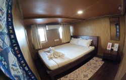 Open Trip 3D2N by Eternity Deluxe Phinisi, Master Cabin