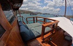 Sun Deck image, Open Trip 3D2N by Gammara Deluxe Phinisi, Komodo Open Trips