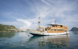 Boat image, Private trip by NK Jaya 2 Deluxe Phinisi, Komodo Boats Charter