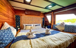 Master Cabin,Komodo Open Trips,Open Trip 3D2N by Navila Luxury Phinisi