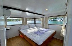 Open Trips 3D2N  by Ophelia Regular Phinisi, Deluxe Cabin