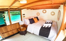 Master Cabin,Komodo Open Trips,Open Trip 3D2N by Santemako Superior Phinisi