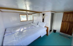 Deluxe Cabin,Komodo Open Trips,Open Trip 3D2N by Umami Superior Phinisi