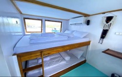 Sharing Cabin image, Open Trip 3D2N by Umami Superior Phinisi, Komodo Open Trips