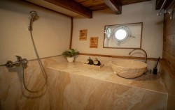 Balinese Bathroom,Komodo Boats Charter,Private Trip by Vinca Voyages Luxury Phinisi