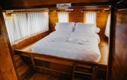 Master Cabin,Komodo Boats Charter,Private trip by White Pearl 2 Superior Phinisi