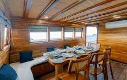 Barakati Dining Area,Komodo Open Trips,Open Trip 3D2N by Barakati Cruises Deluxe Phinisi