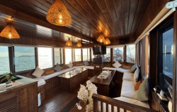 Lounge,Komodo Open Trips,Open Trips 3D2N by Radea Luxury Phinisi