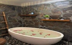 Calma Spa Bathtub,Bali Spa Treatment,The Calma SPA